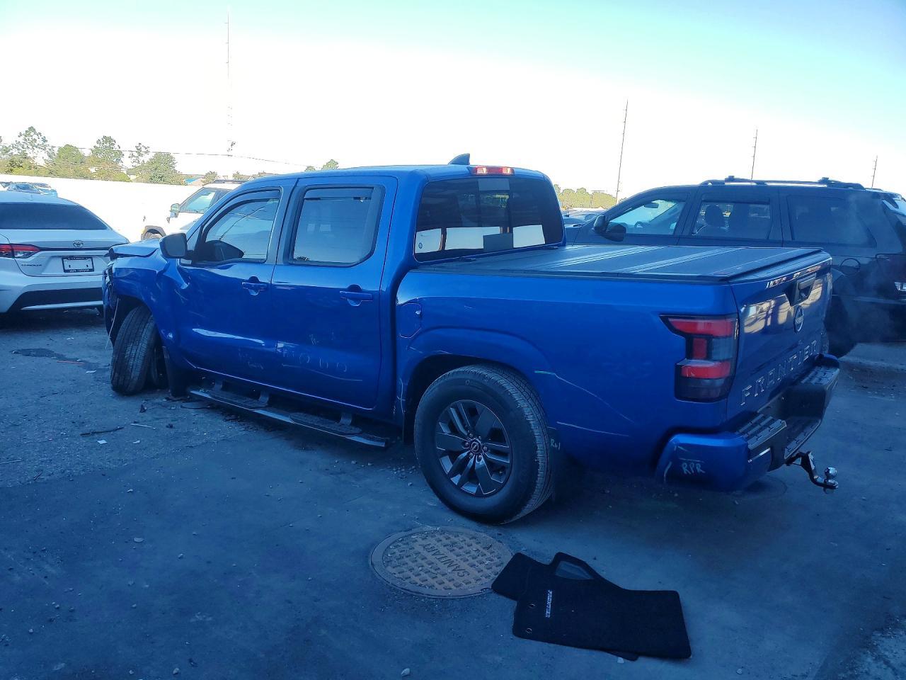 2025 NISSAN Frontier