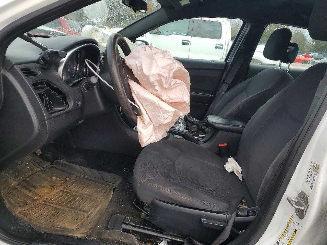 2012 CHRYSLER 200