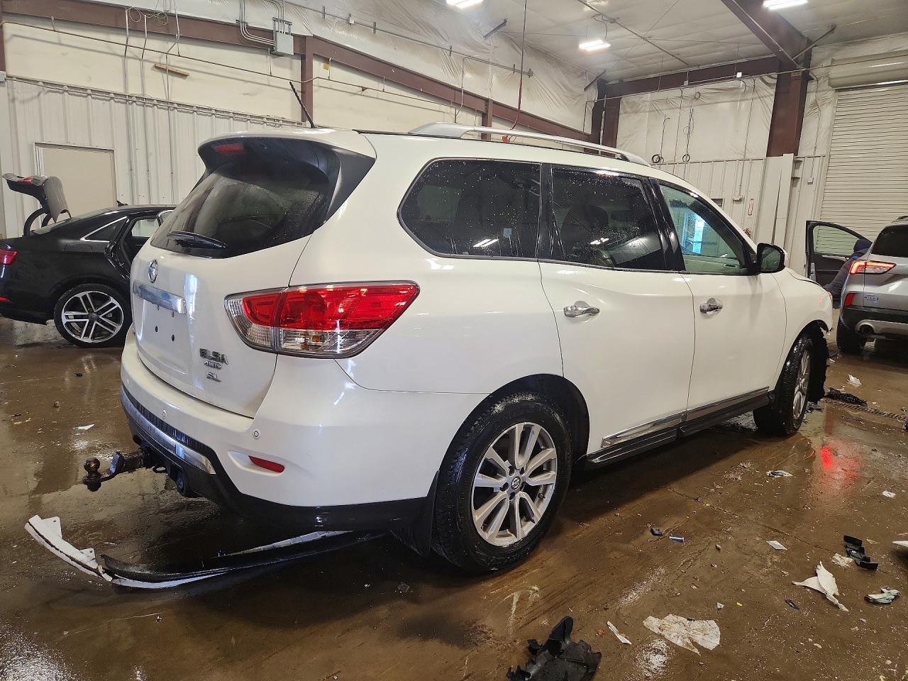 2014 NISSAN PATHFINDER