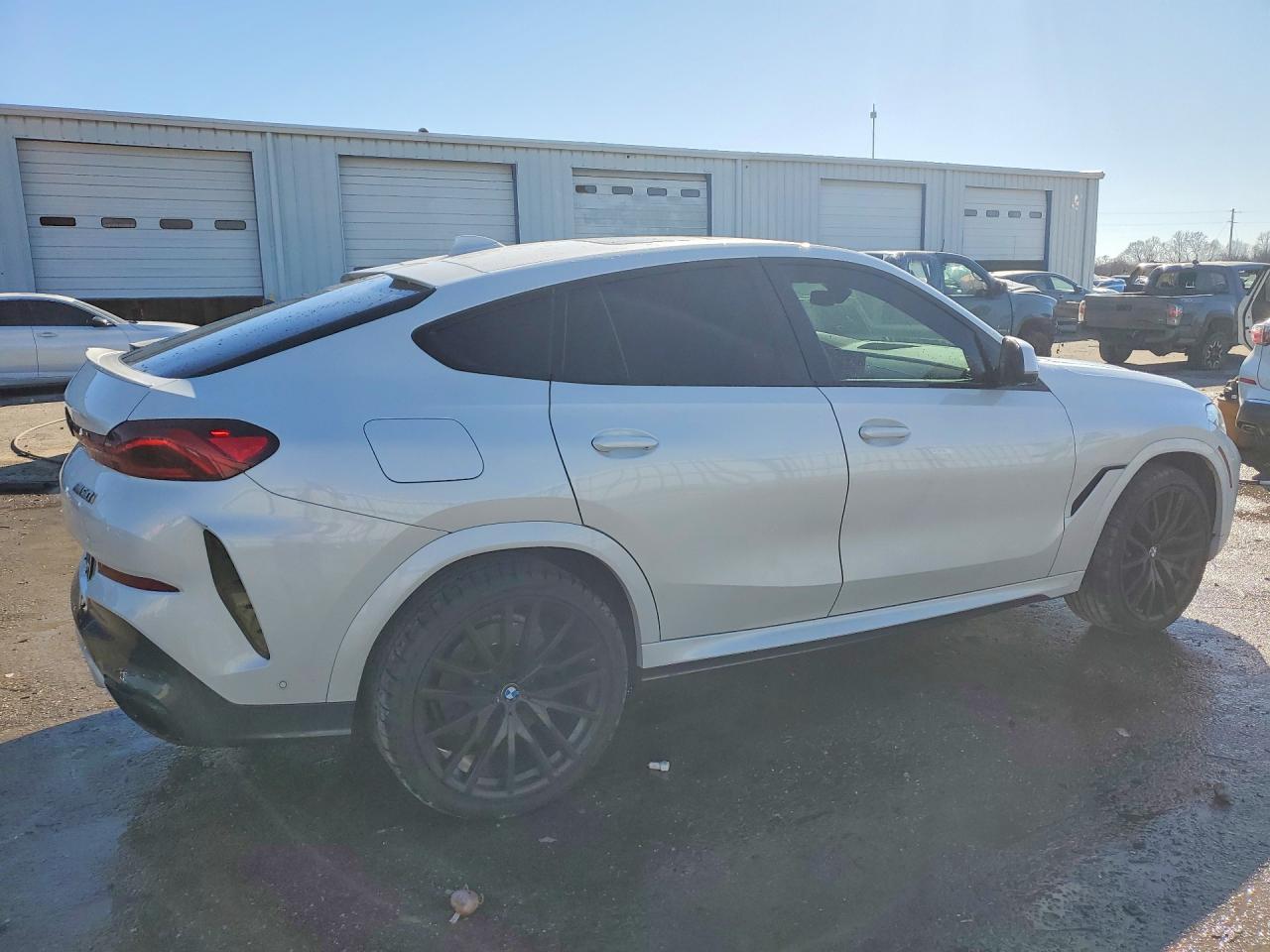 2022 BMW X6