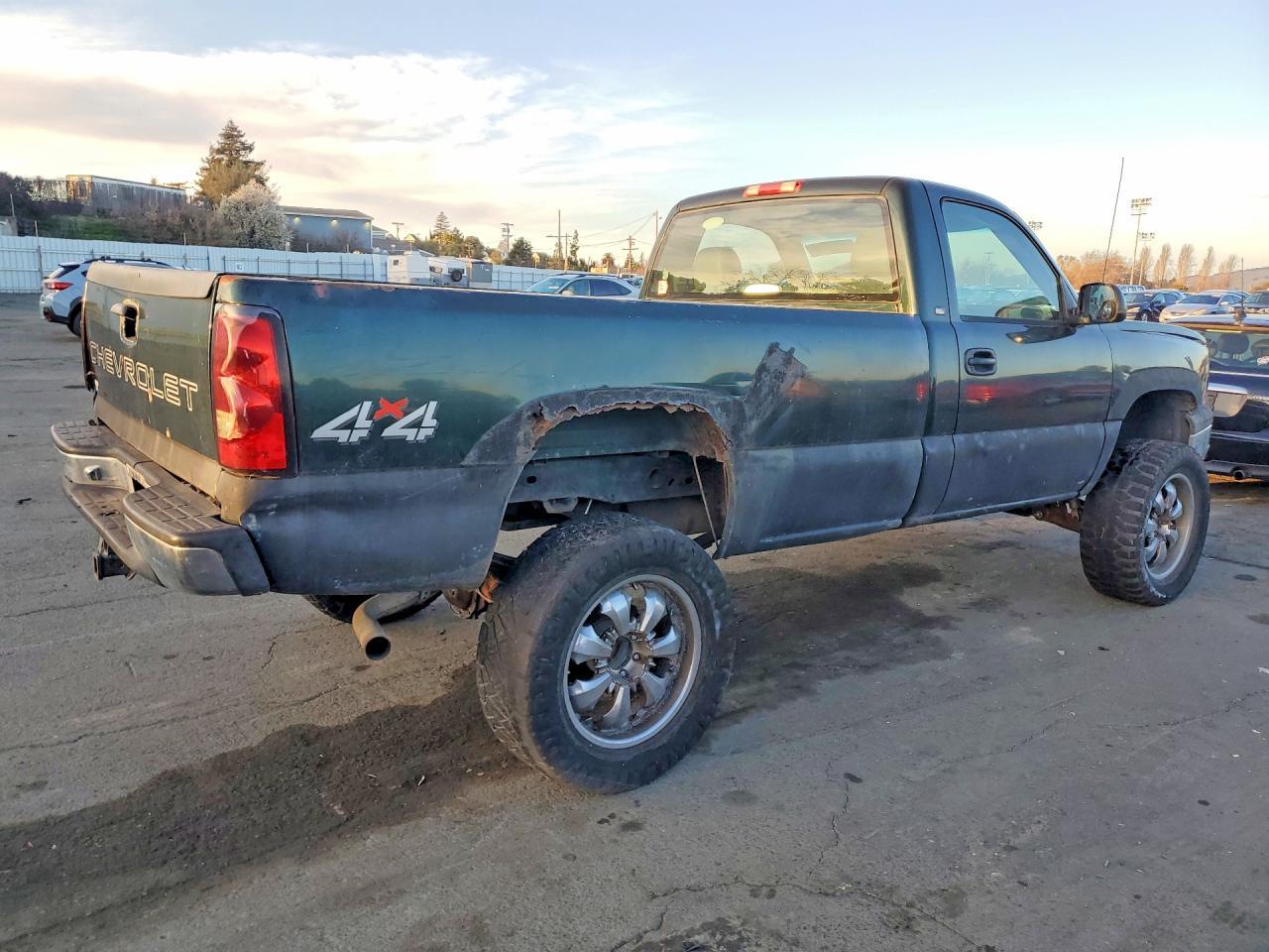 2004 CHEVROLET Silverado