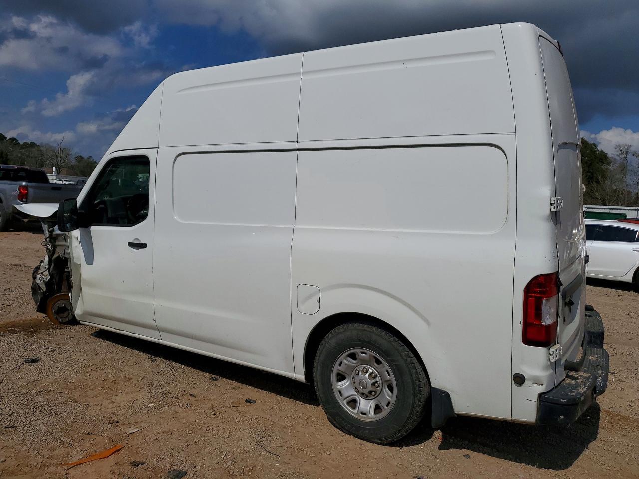 2016 NISSAN NV 2500
