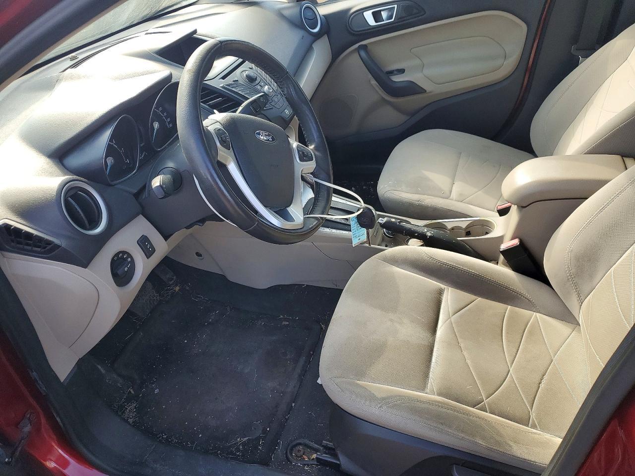 2014 FORD Fiesta
