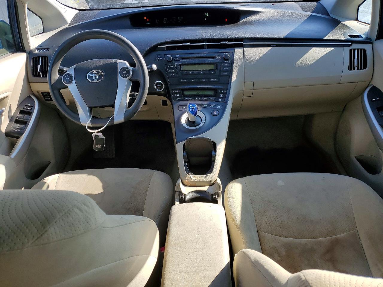 2011 TOYOTA PRIUS