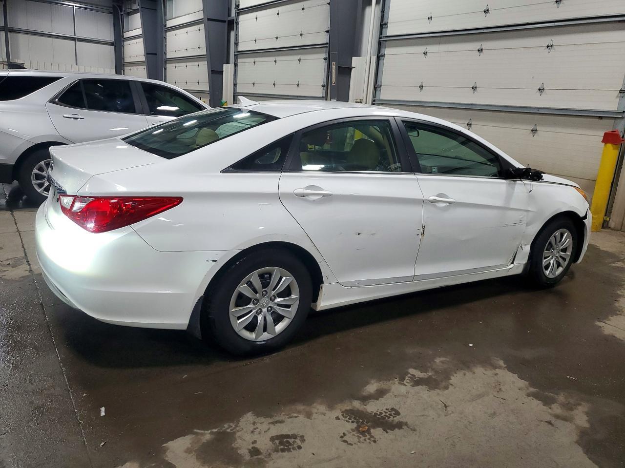 2011 HYUNDAI SONATA