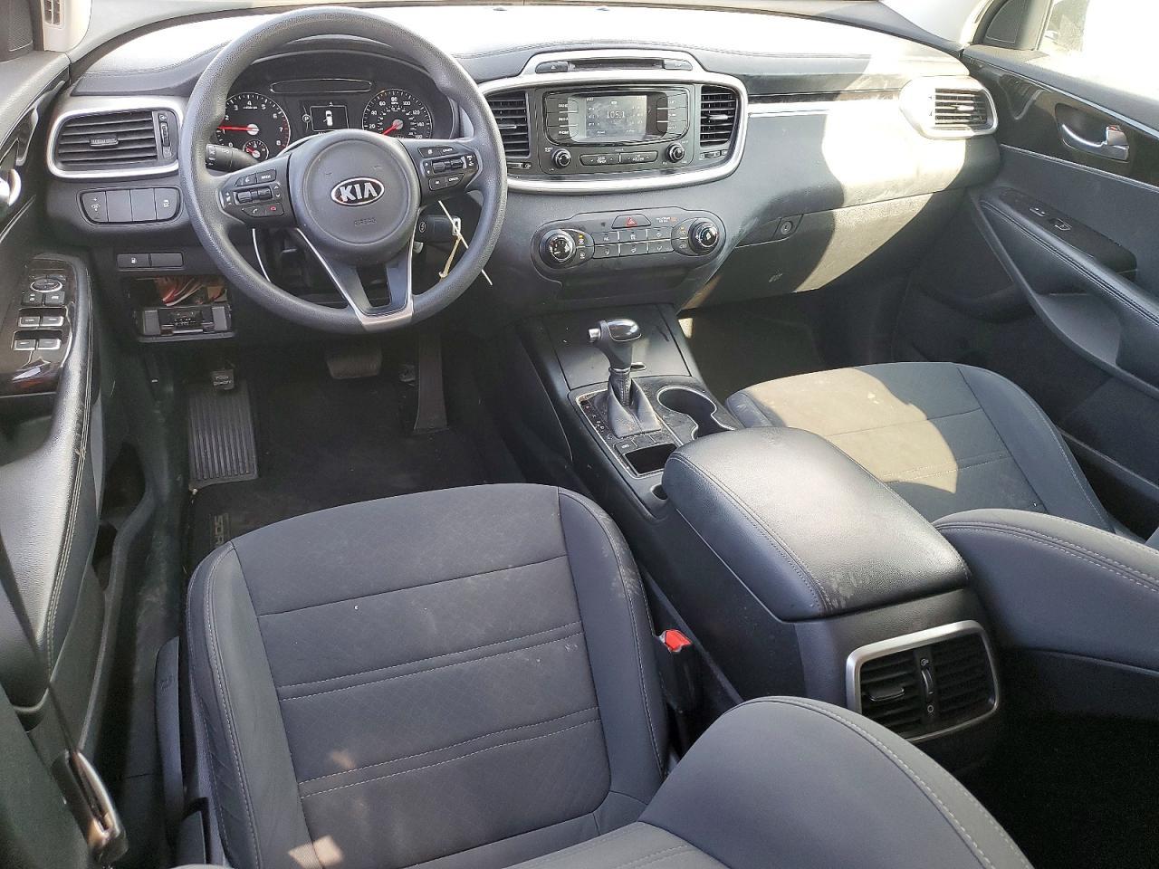 2017 KIA SORENTO