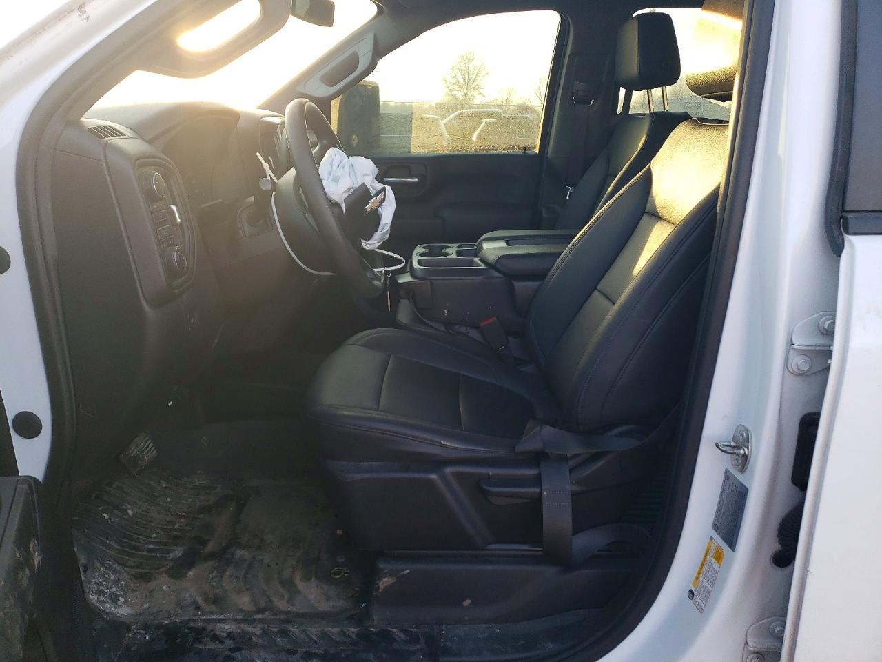 2023 CHEVROLET Silverado