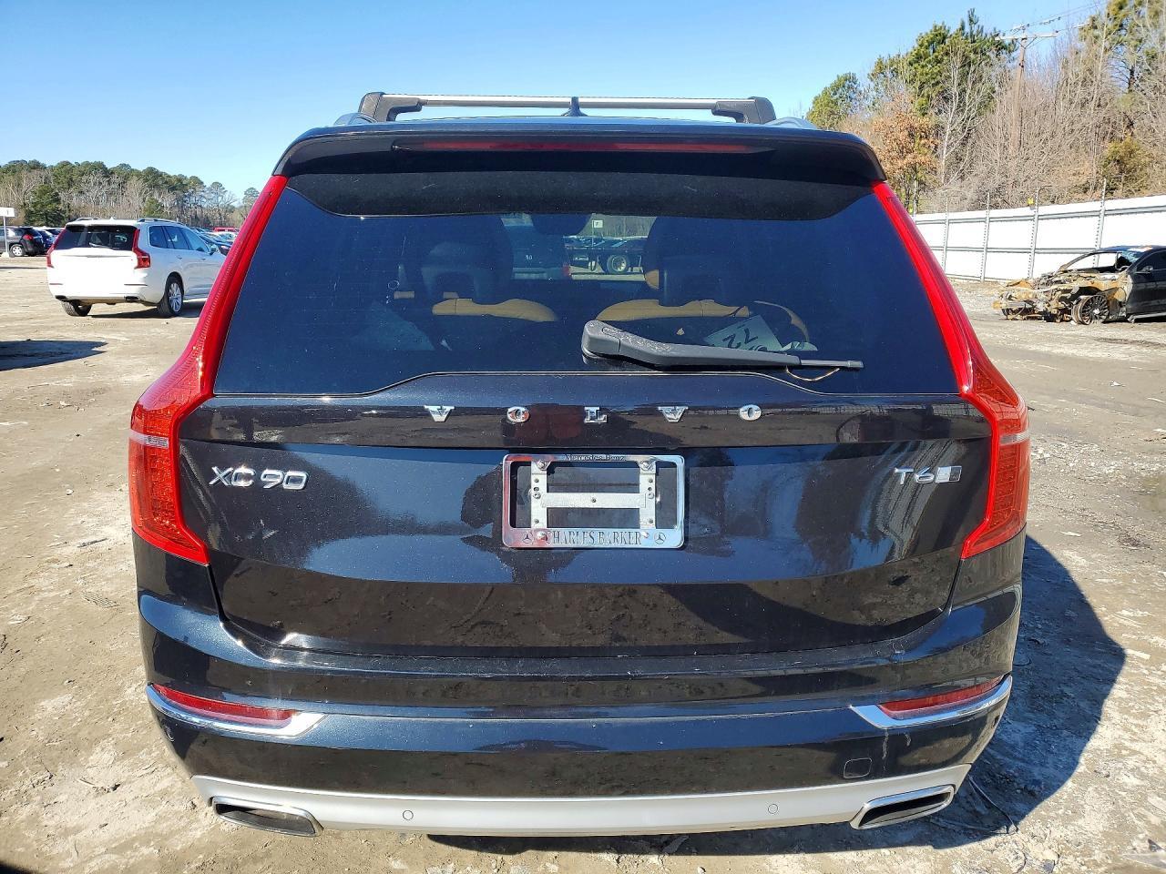 2018 VOLVO XC90