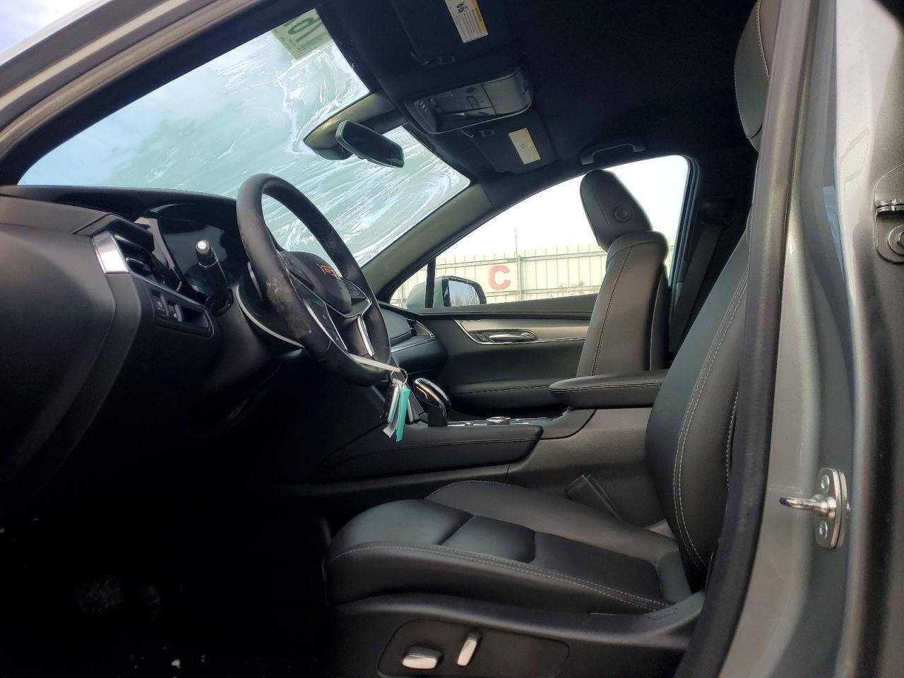 2024 CADILLAC XT5