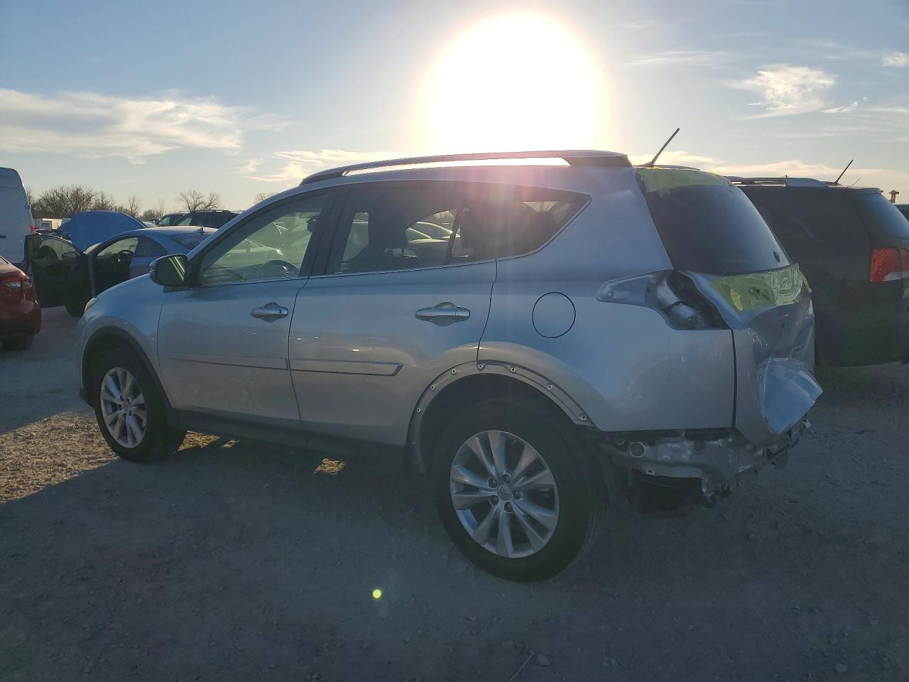 2015 TOYOTA RAV4
