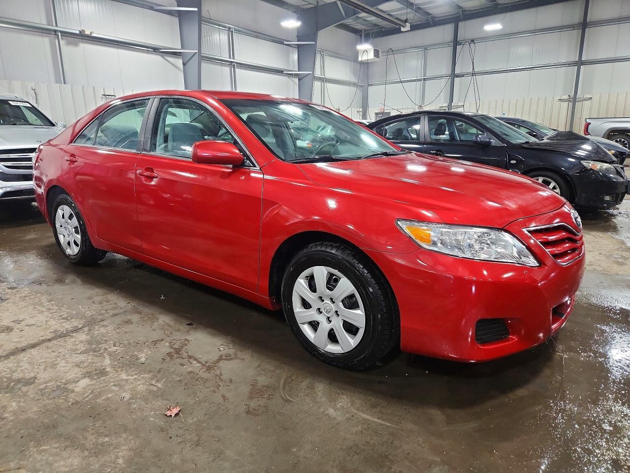 2011 TOYOTA CAMRY