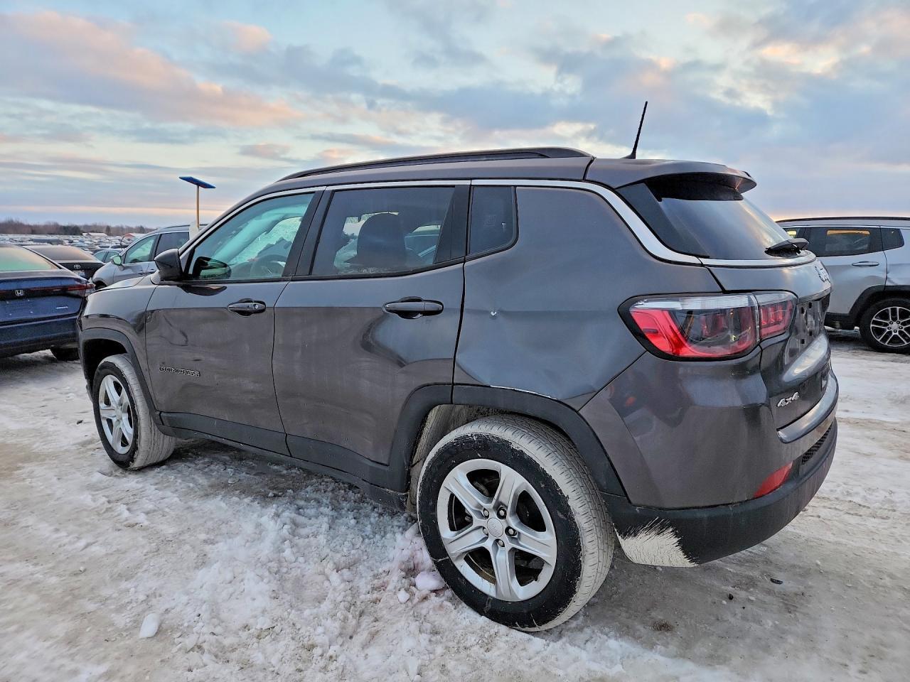 2023 JEEP Compass