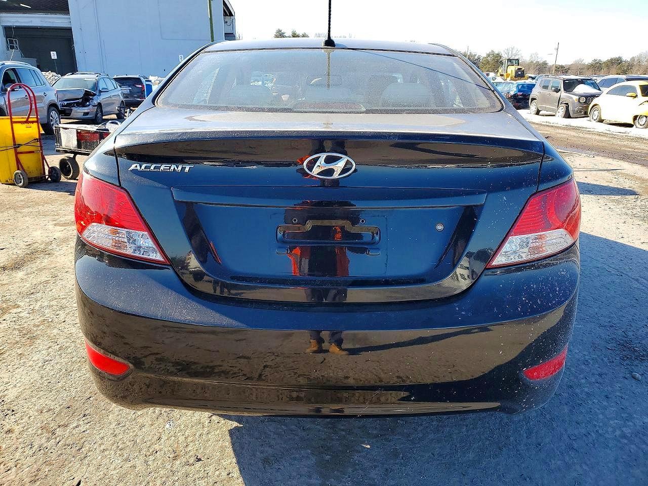 2013 HYUNDAI ACCENT