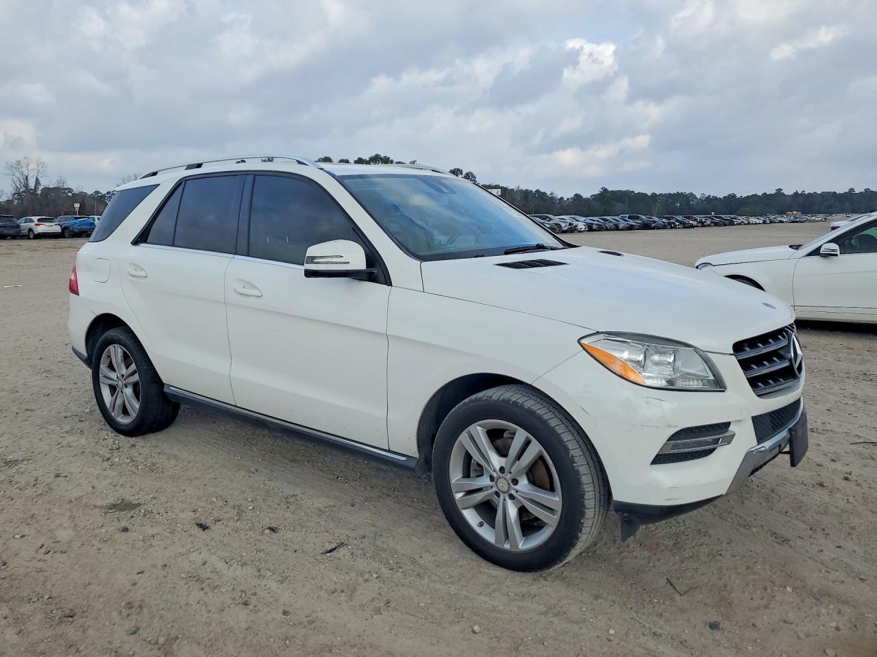 2015 MERCEDES-BENZ ML-Class