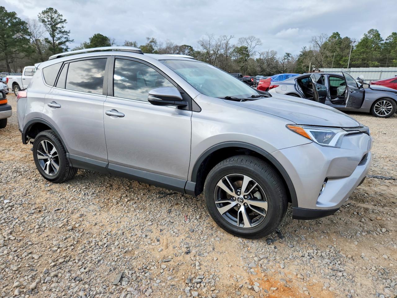 2016 TOYOTA RAV4