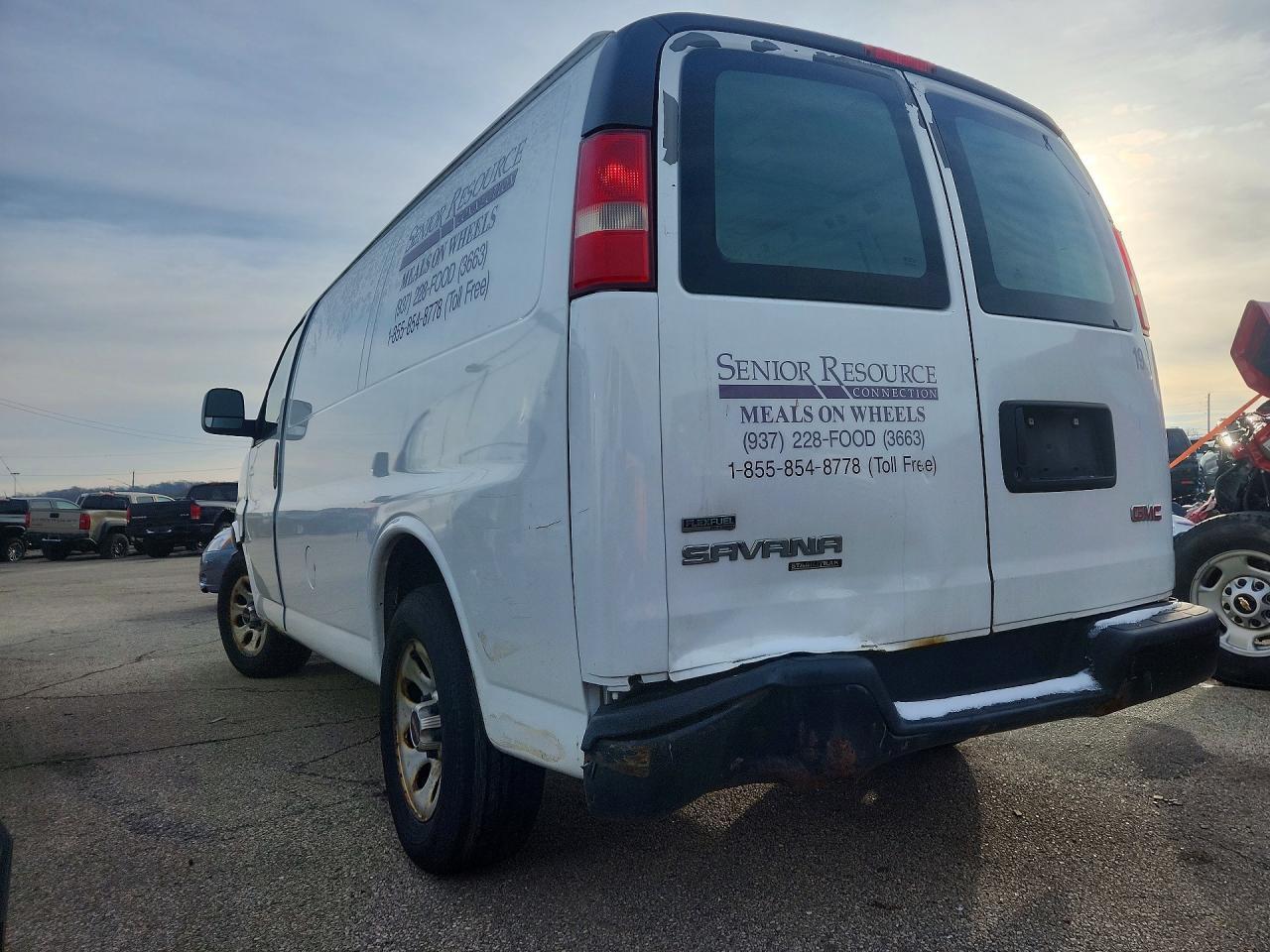 2011 GMC Savana