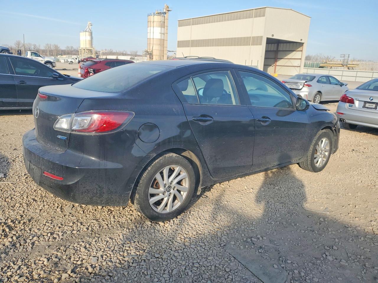 2013 MAZDA 3