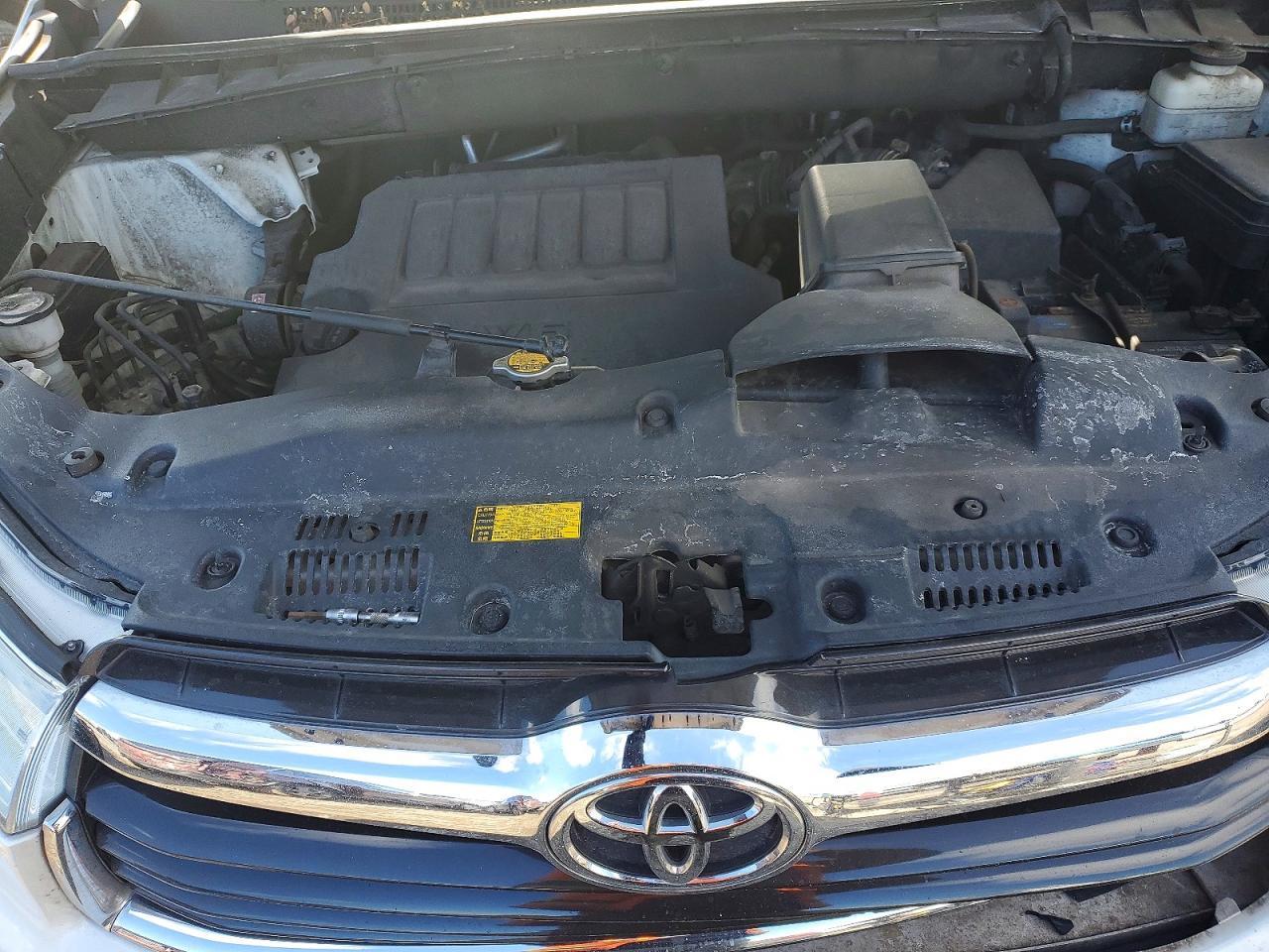 2014 TOYOTA HIGHLANDER