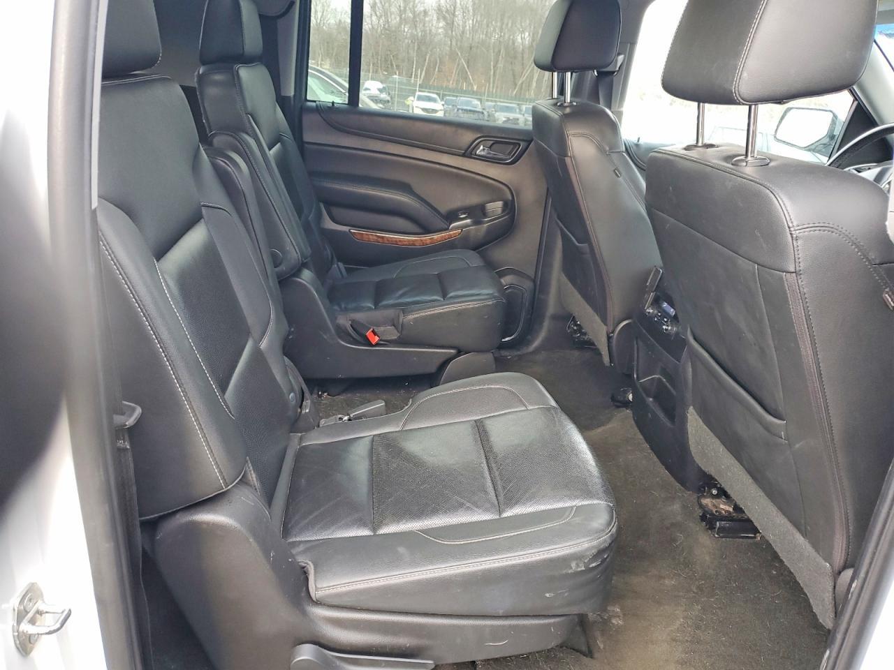 2018 CHEVROLET Suburban