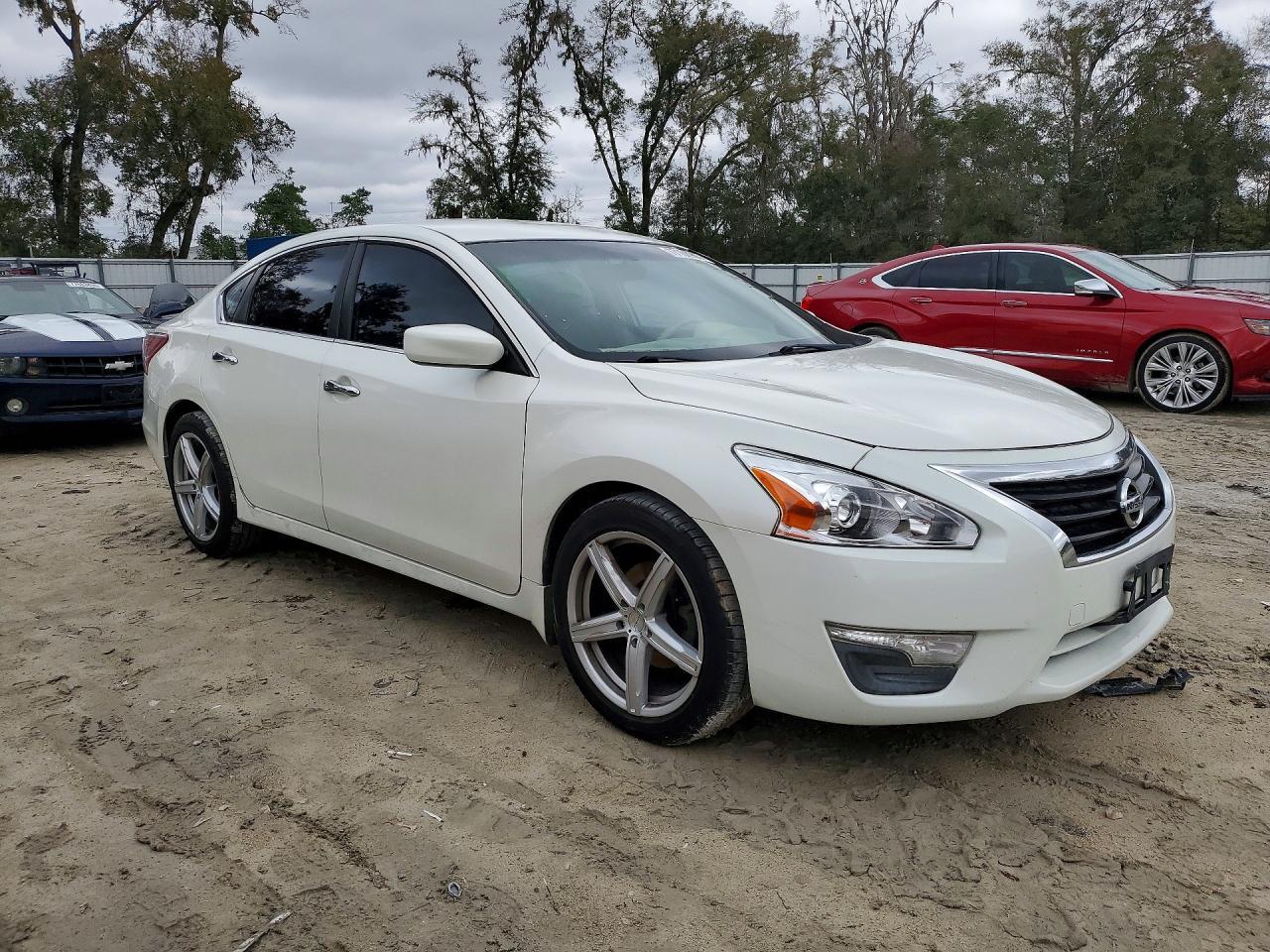 2013 NISSAN ALTIMA