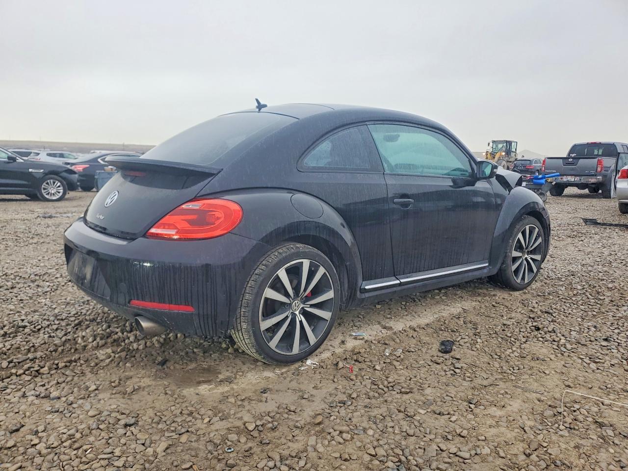2012 VOLKSWAGEN Beetle