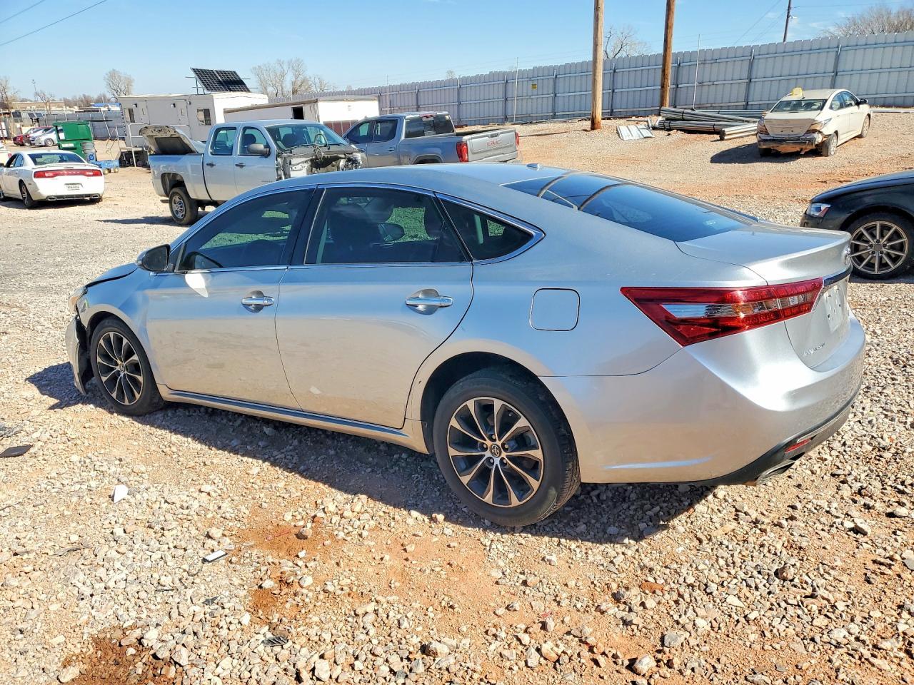 2017 TOYOTA Avalon