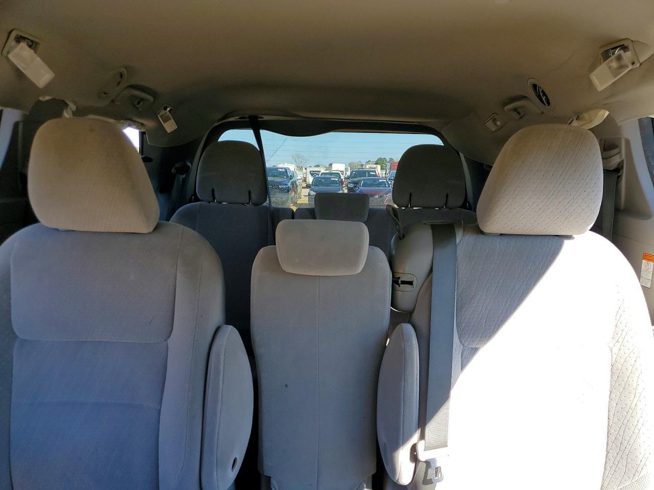 2015 TOYOTA SIENNA