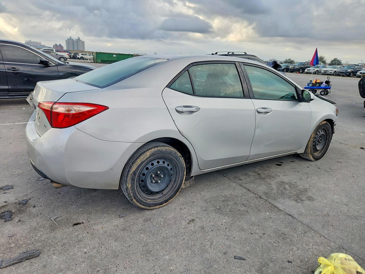 2018 TOYOTA COROLLA