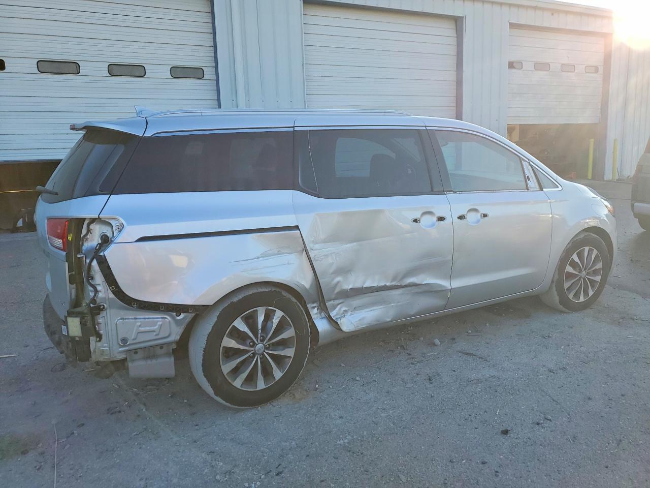 2017 KIA SEDONA