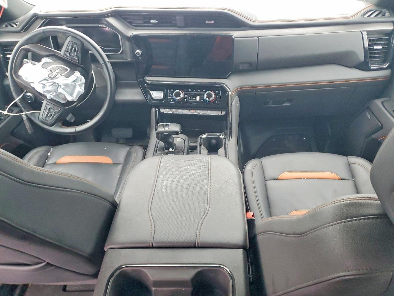 2025 GMC Sierra