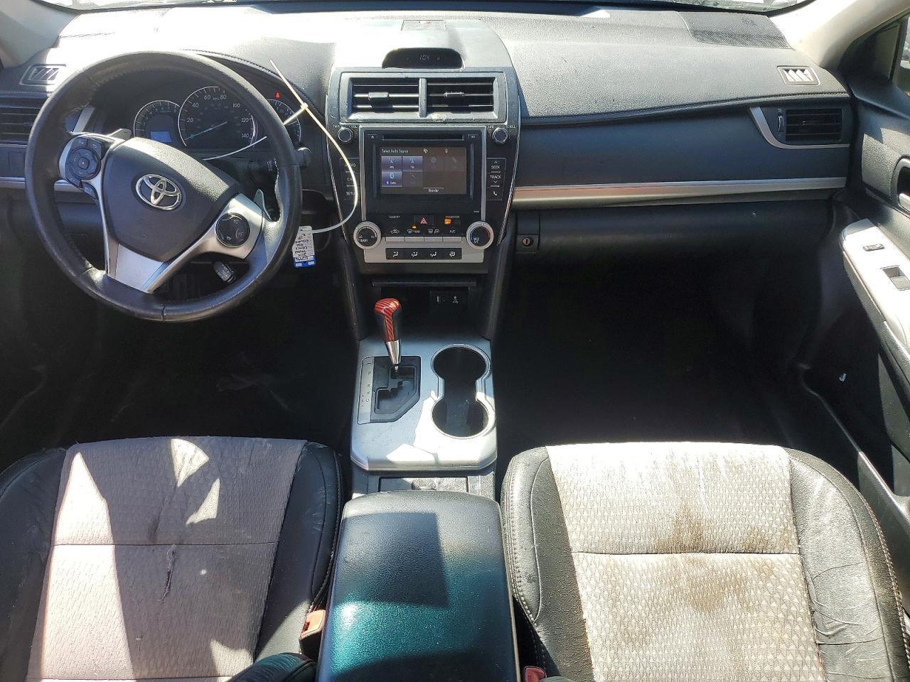 2014 TOYOTA CAMRY