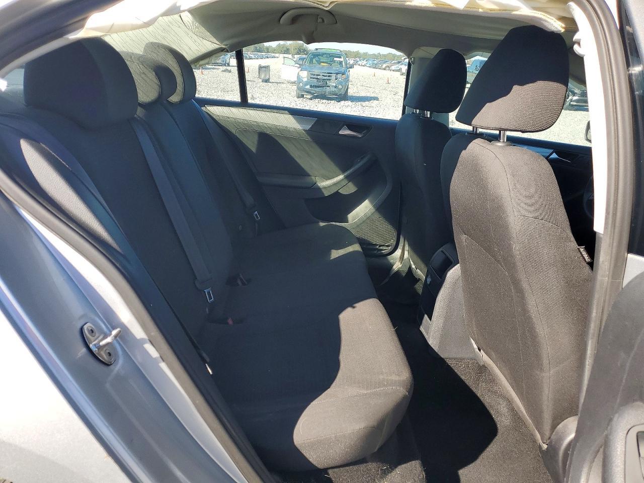 2015 VOLKSWAGEN JETTA