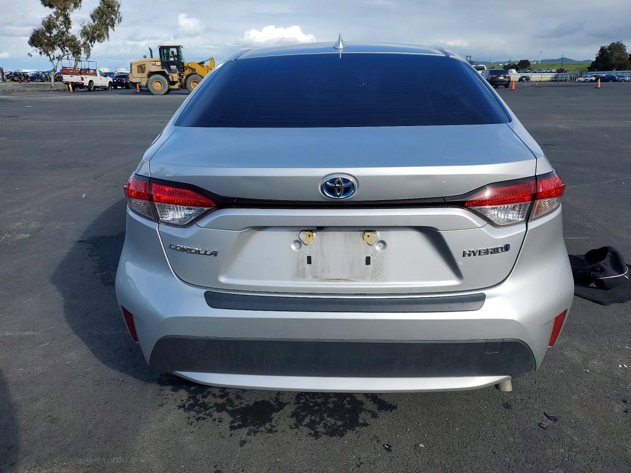 2021 TOYOTA COROLLA