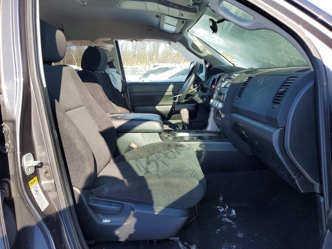 2011 TOYOTA TUNDRA