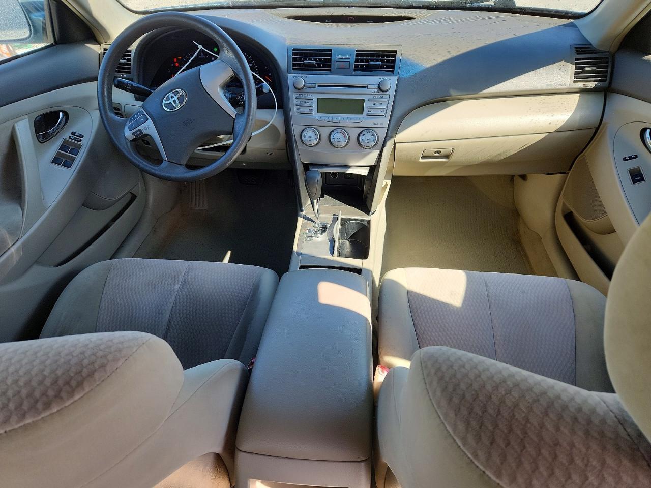 2010 TOYOTA CAMRY
