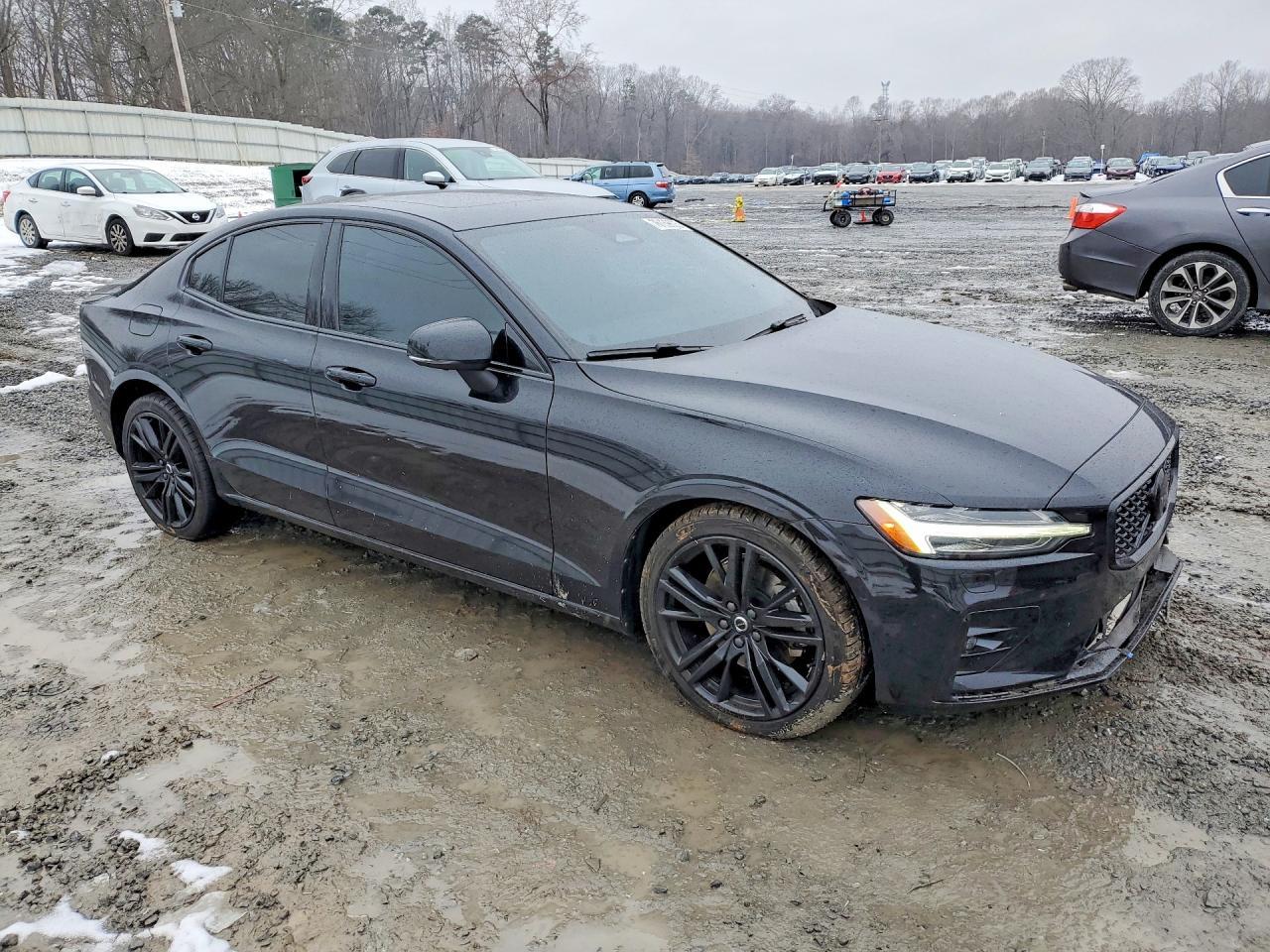 2024 VOLVO S60
