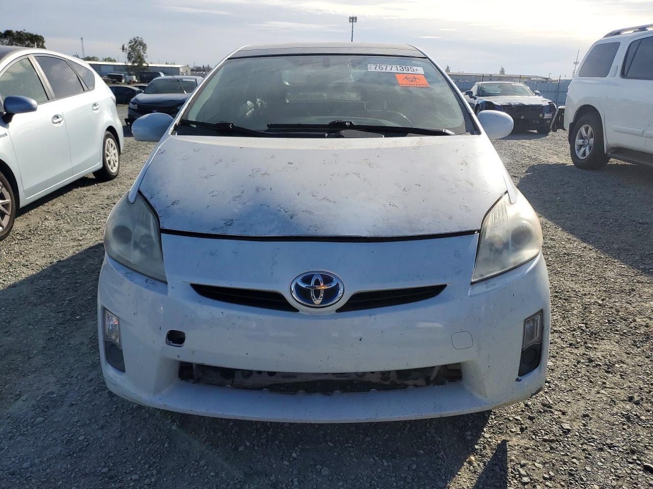 2011 TOYOTA PRIUS