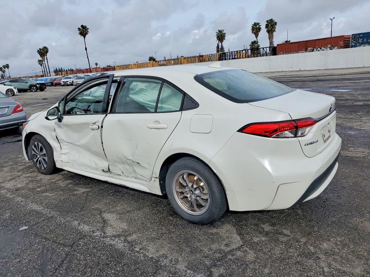 2021 TOYOTA COROLLA