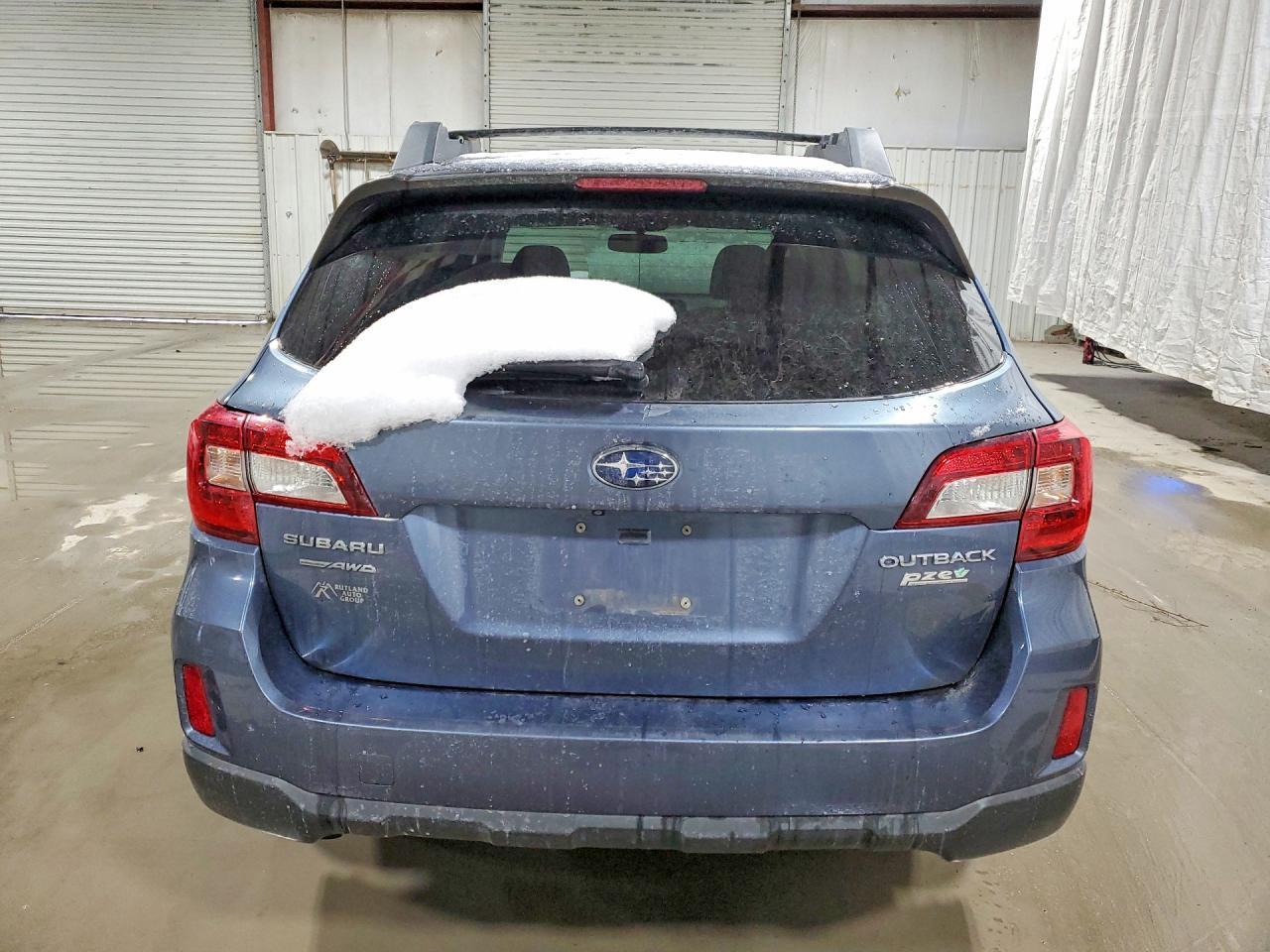 2015 SUBARU Outback