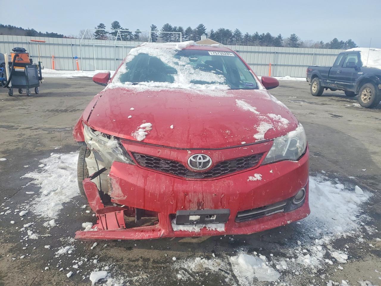 2014 TOYOTA CAMRY