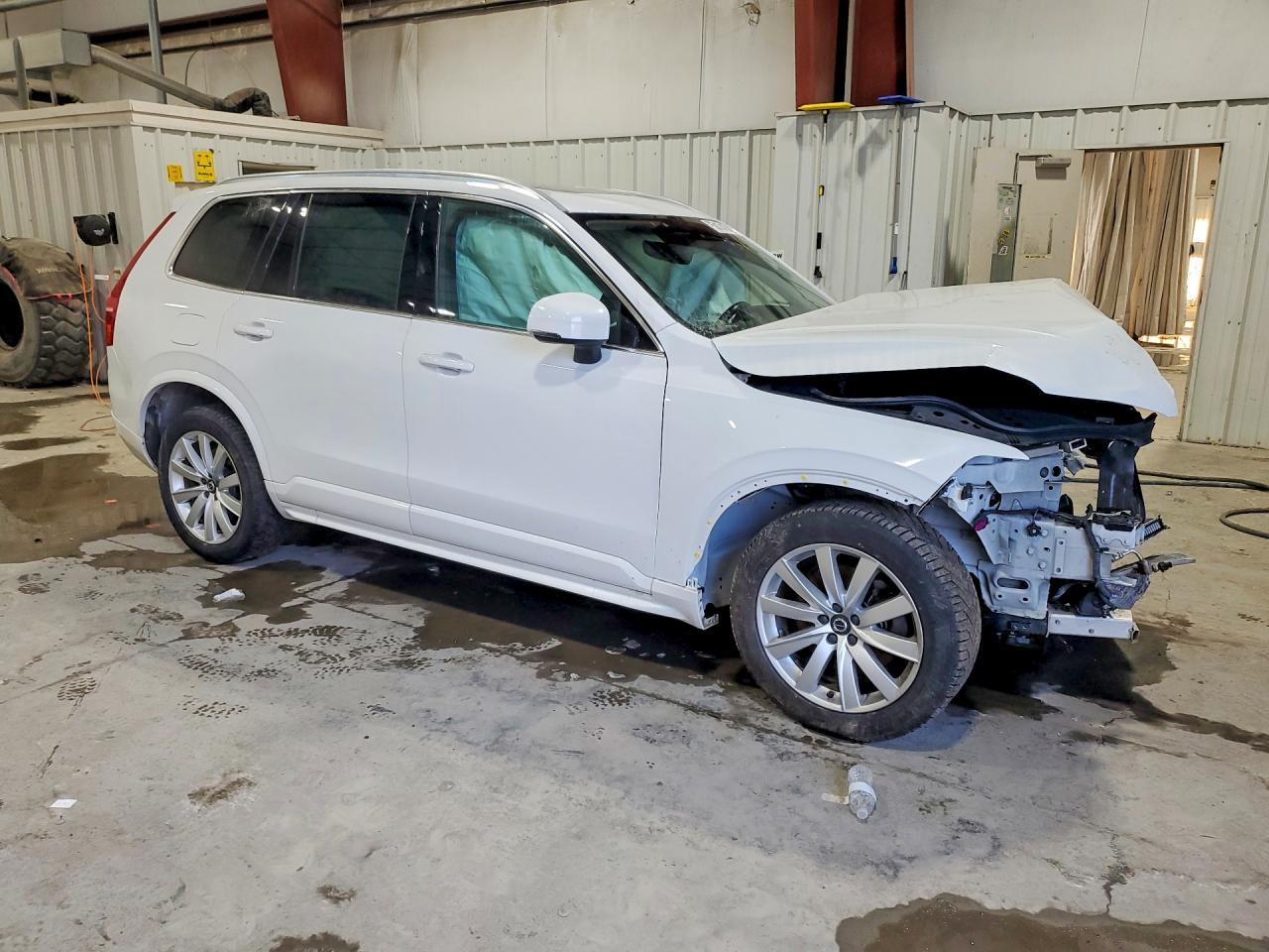 2020 VOLVO XC90