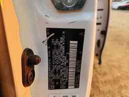 2011 TOYOTA SIENNA