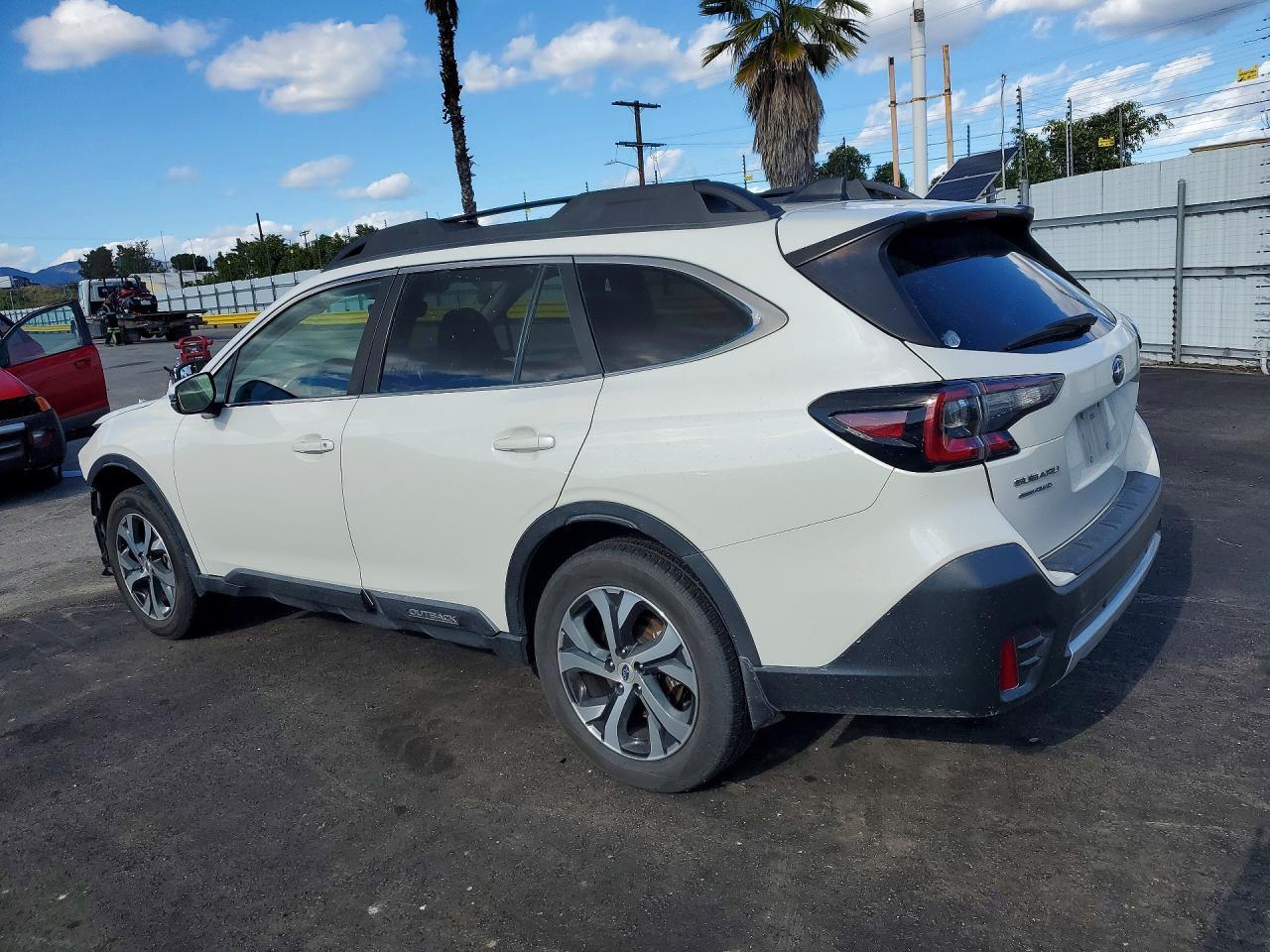 2021 SUBARU Outback