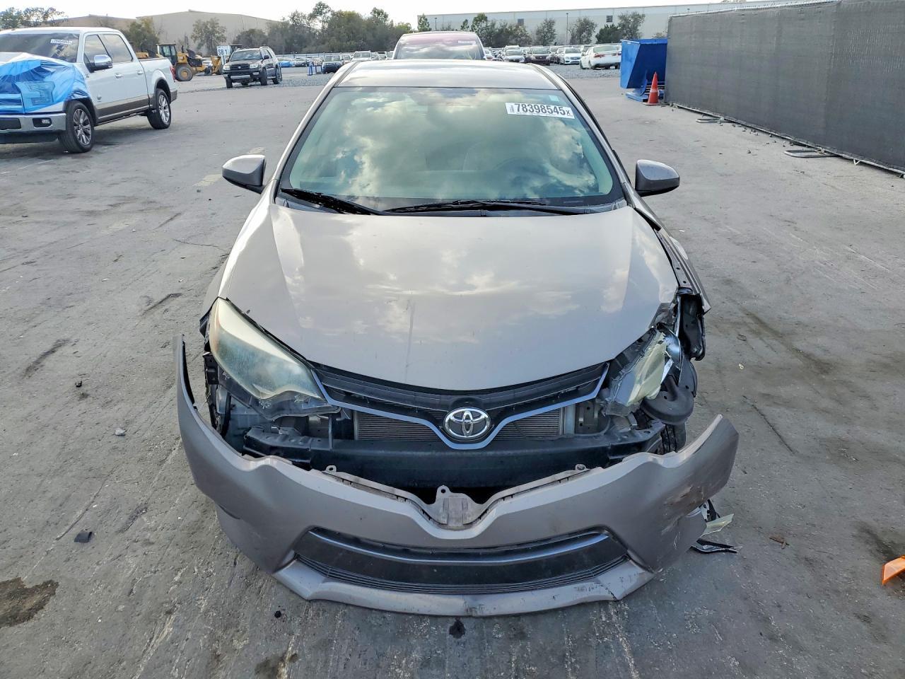 2016 TOYOTA COROLLA
