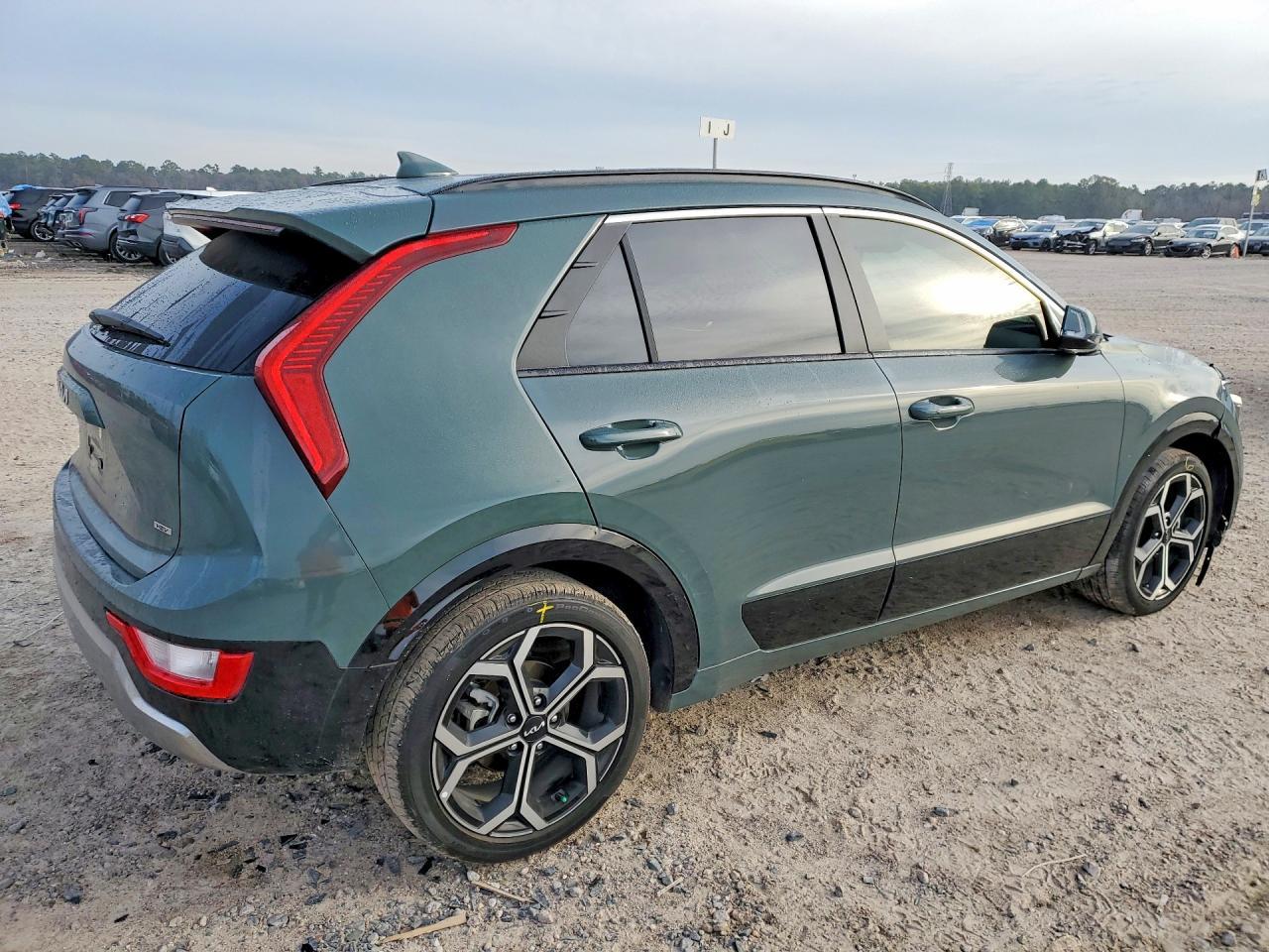 2023 KIA Niro