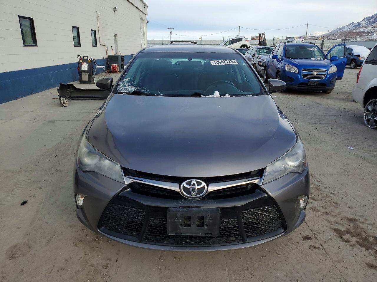 2017 TOYOTA CAMRY