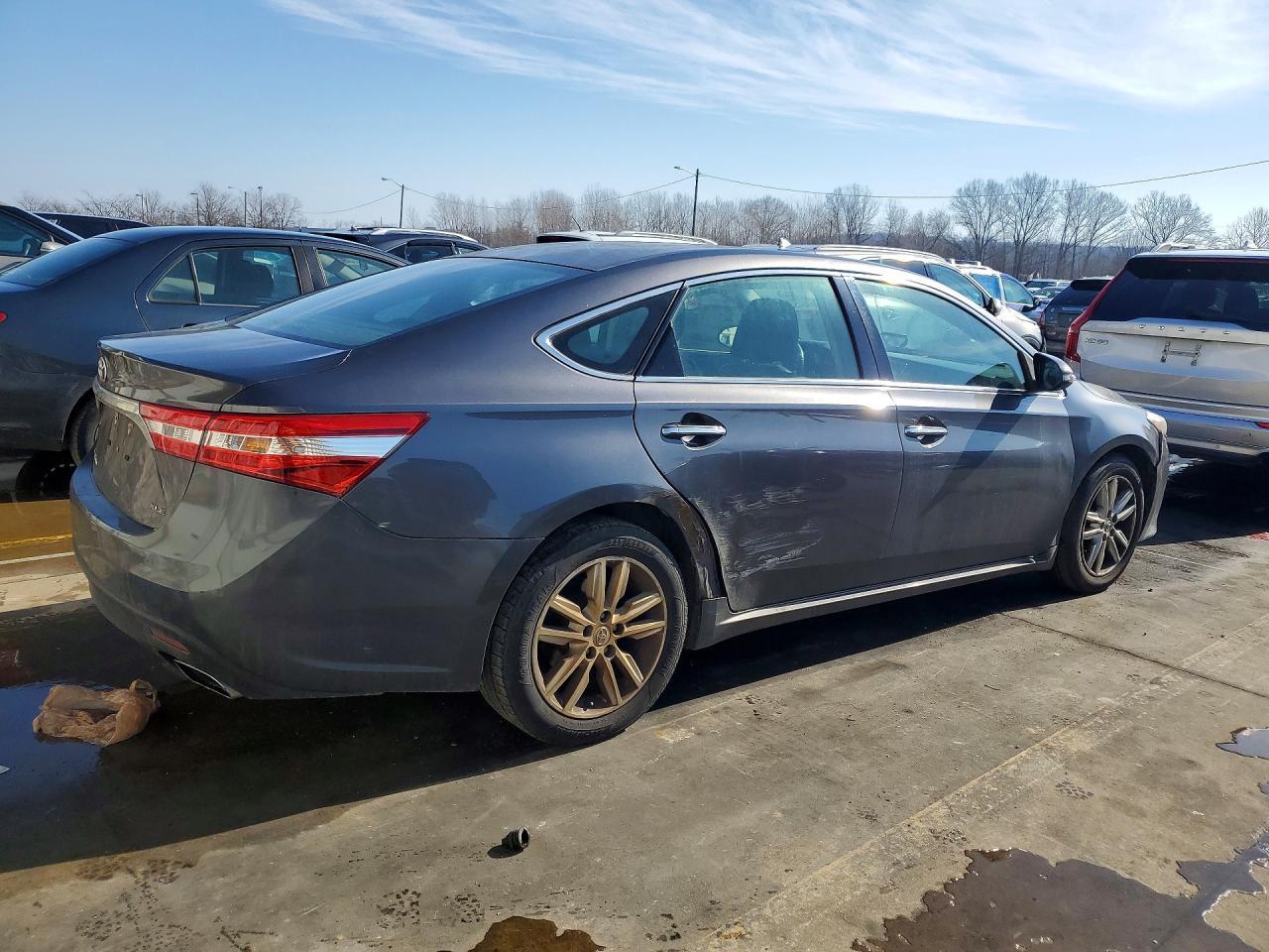 2014 TOYOTA Avalon