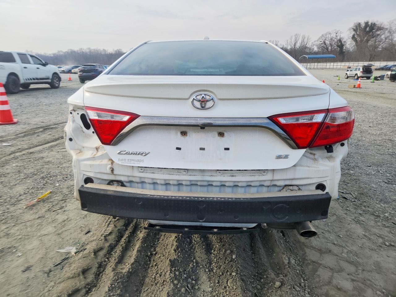 2017 TOYOTA CAMRY