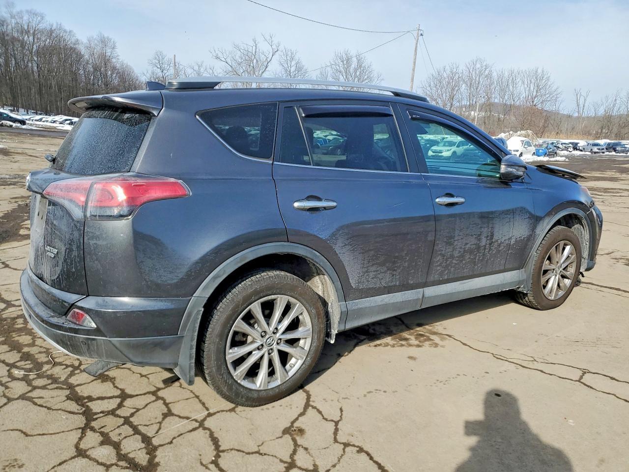 2016 TOYOTA RAV4