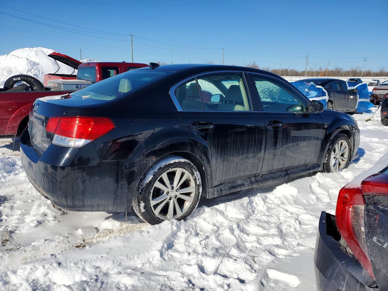 2013 SUBARU Legacy